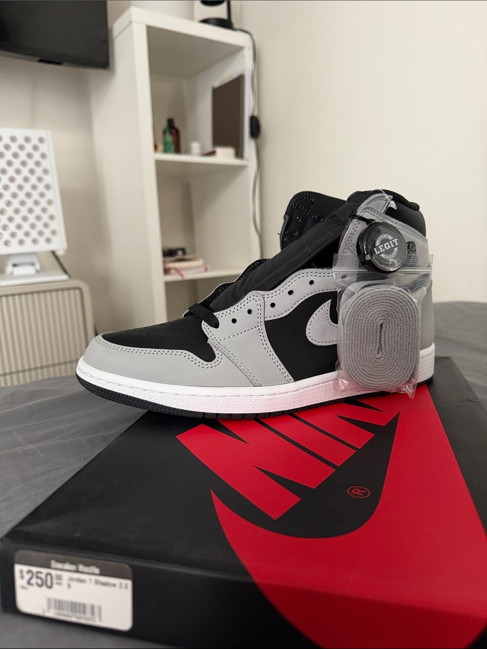 Nike Air Jordan 1 Low SE Black/Gray Sneaker